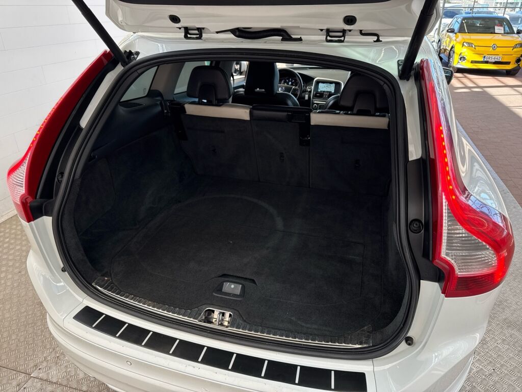 Volvo XC60 2015 Valkoinen