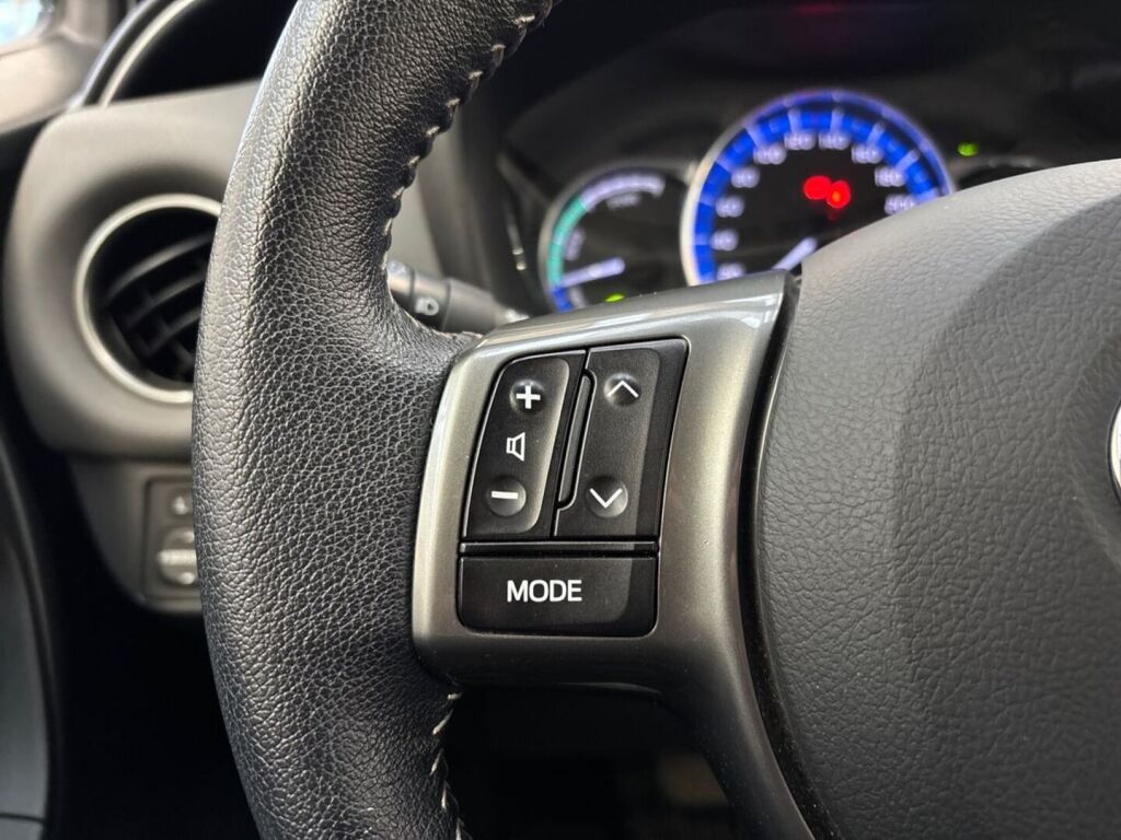Toyota Yaris 2015 Valkoinen