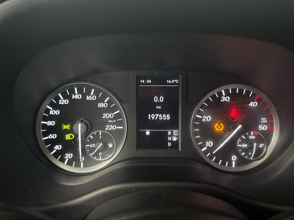 Mercedes-Benz Vito 2015 Musta