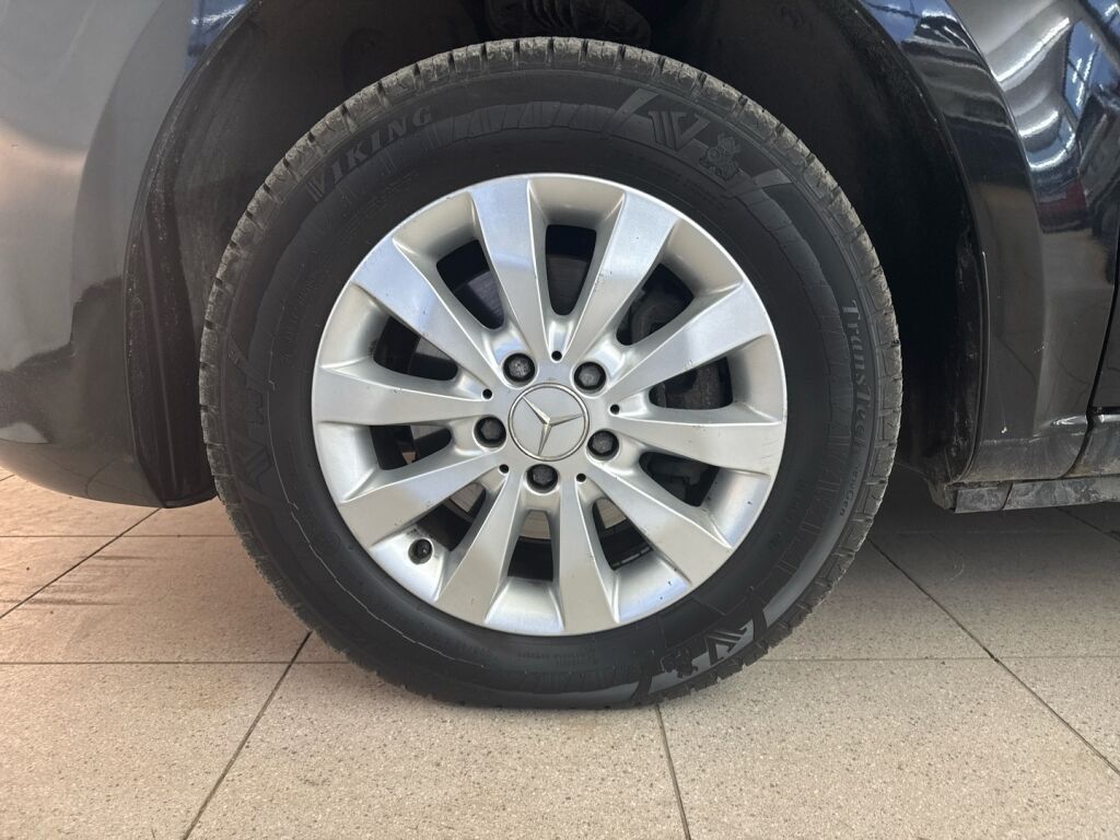 Mercedes-Benz Vito 2015 Musta