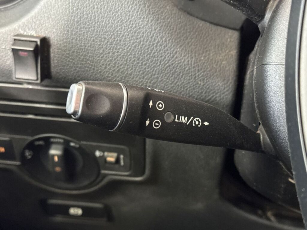 Mercedes-Benz Vito 2015 Musta