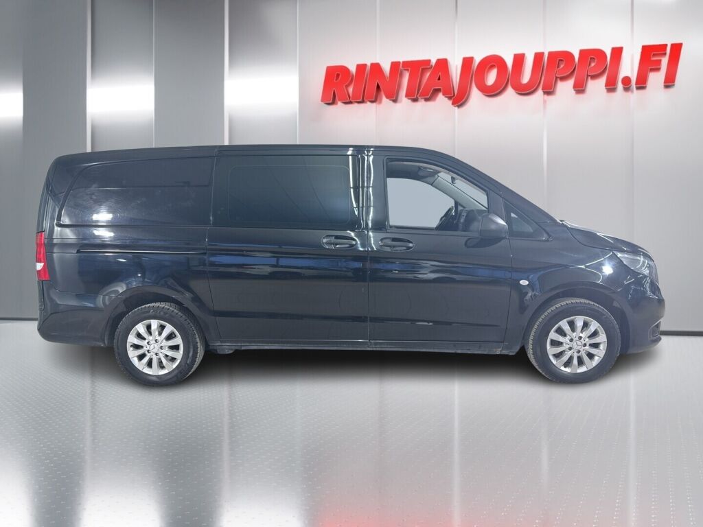 Mercedes-Benz Vito 2015 Musta