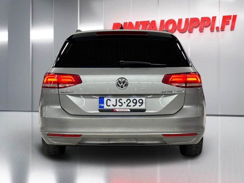 Volkswagen Passat 2015 Metallinhohto Harmaa