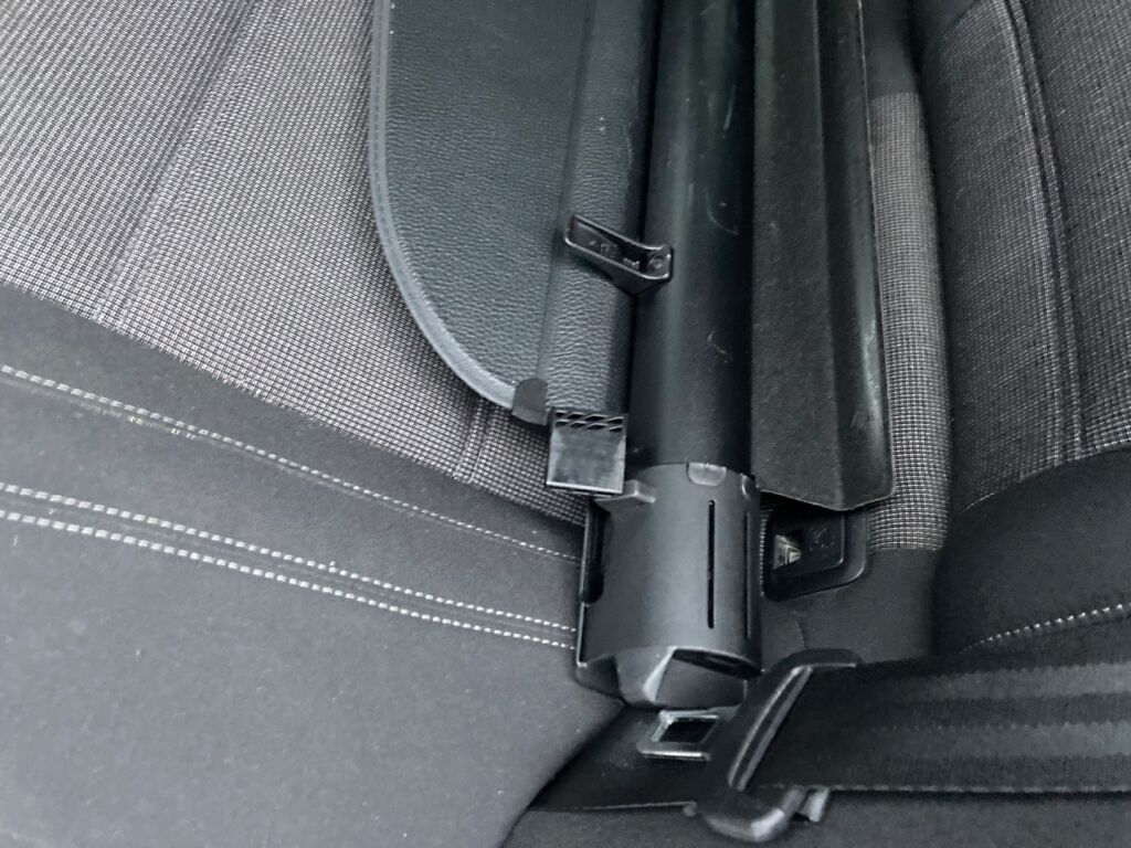 Volkswagen Passat 2015 Metallinhohto Harmaa