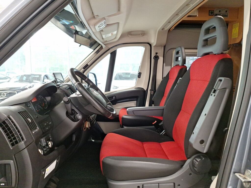 Pössl 2win 2015 Harmaa