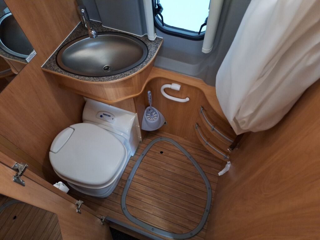 Pössl 2win 2015 Harmaa