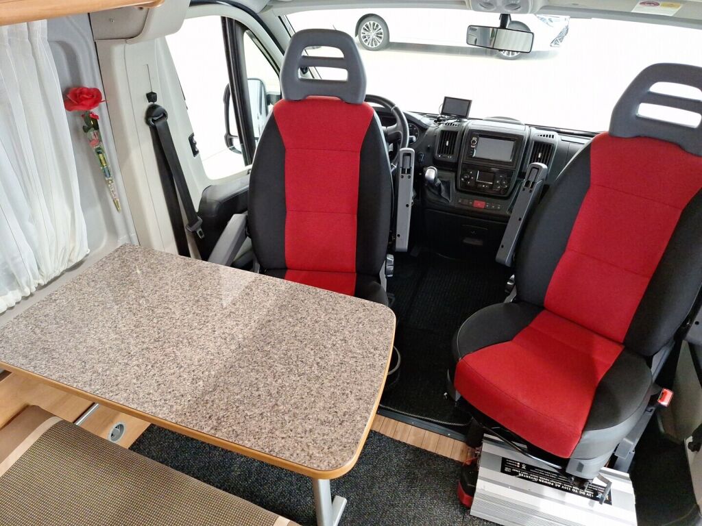 Pössl 2win 2015 Harmaa