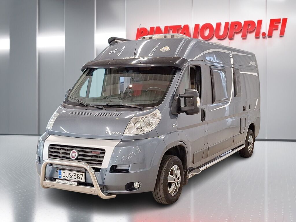 Pössl 2win 2015 Harmaa