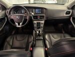 Volvo V40 2015 Musta
