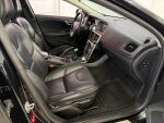 Volvo V40 2015 Musta