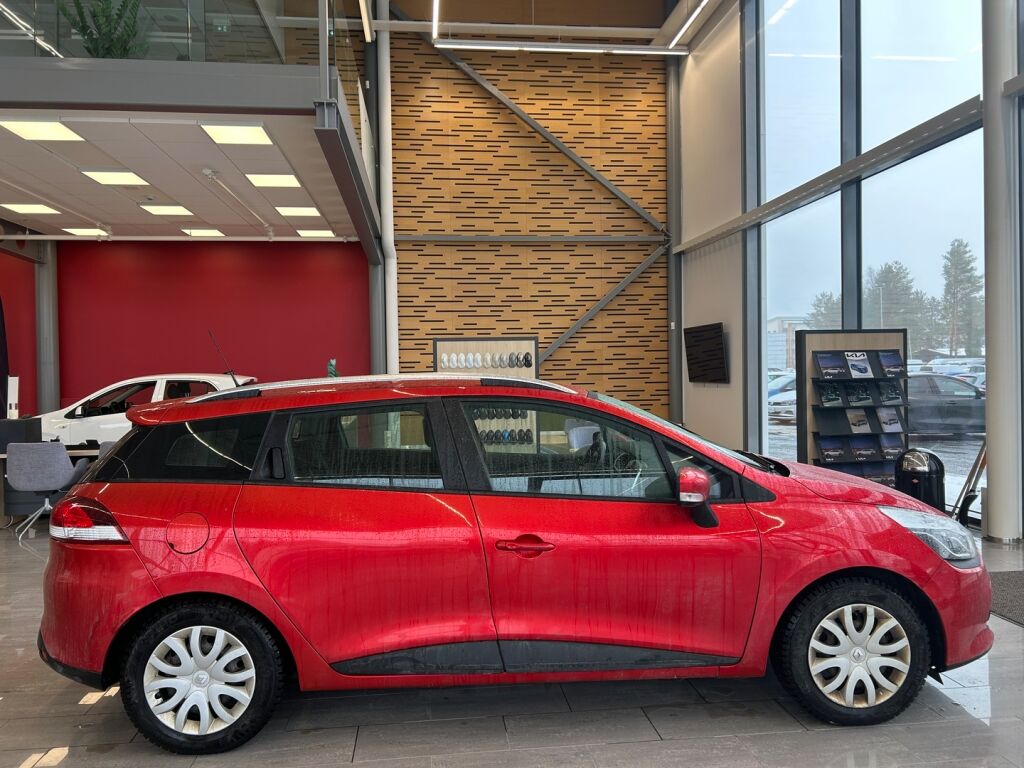 Renault Clio 2015 Punainen