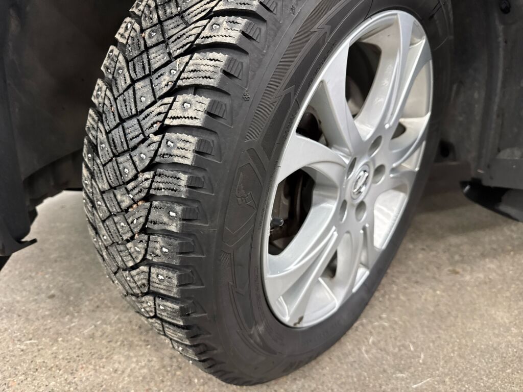 Nissan Qashqai 2015 Punainen