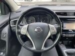 Nissan Qashqai 2015 Punainen