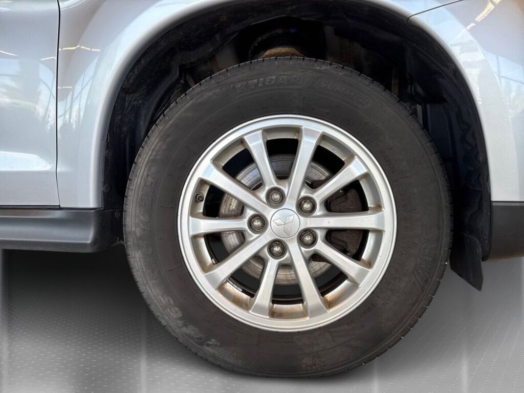 Mitsubishi ASX 2015 Harmaa