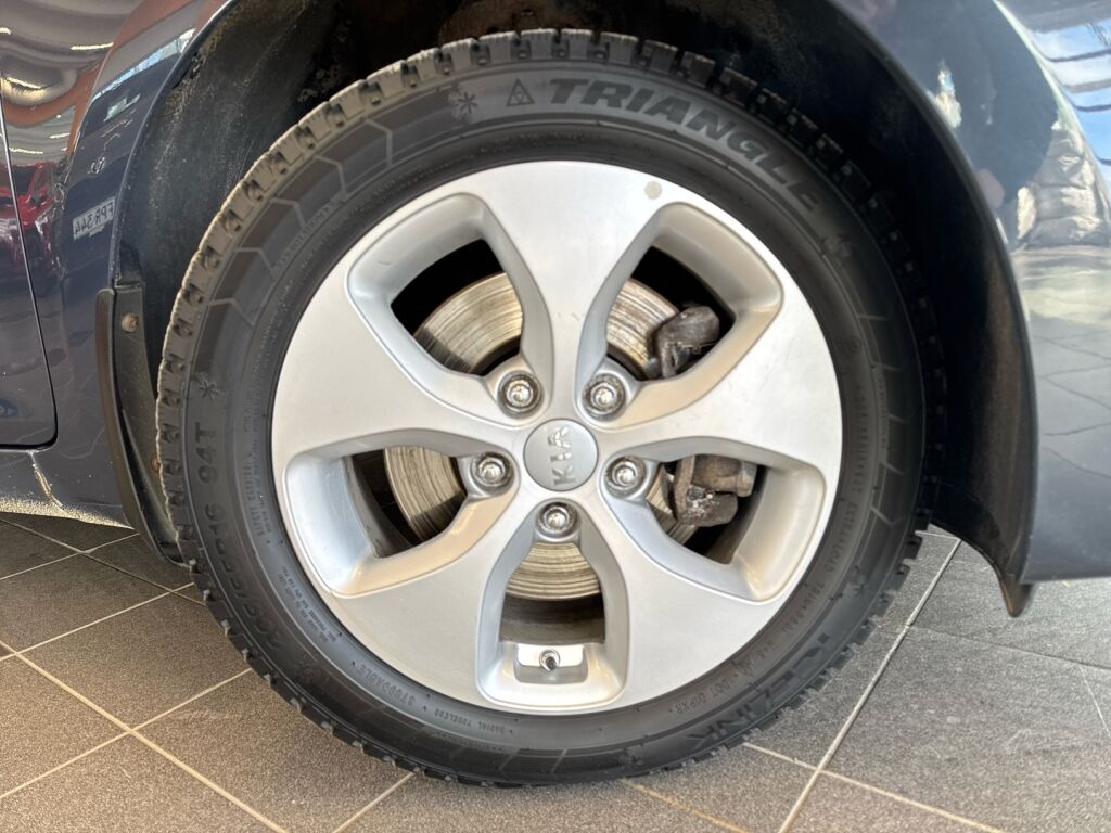 Kia Carens 2015 Sininen