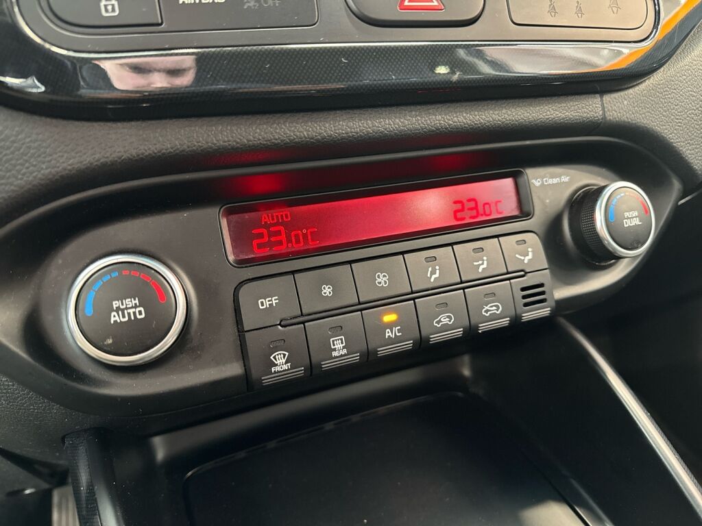 Kia Carens 2015 Sininen