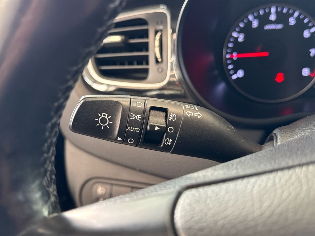 Kia Carens 2015 Sininen