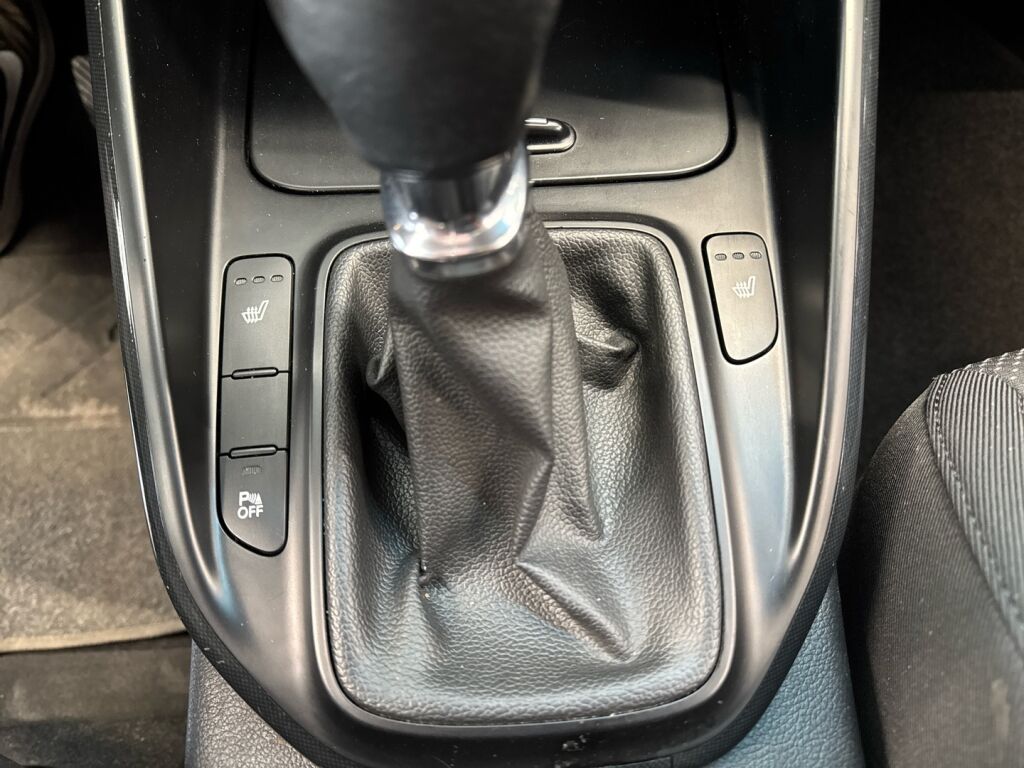 Kia Carens 2015 Sininen