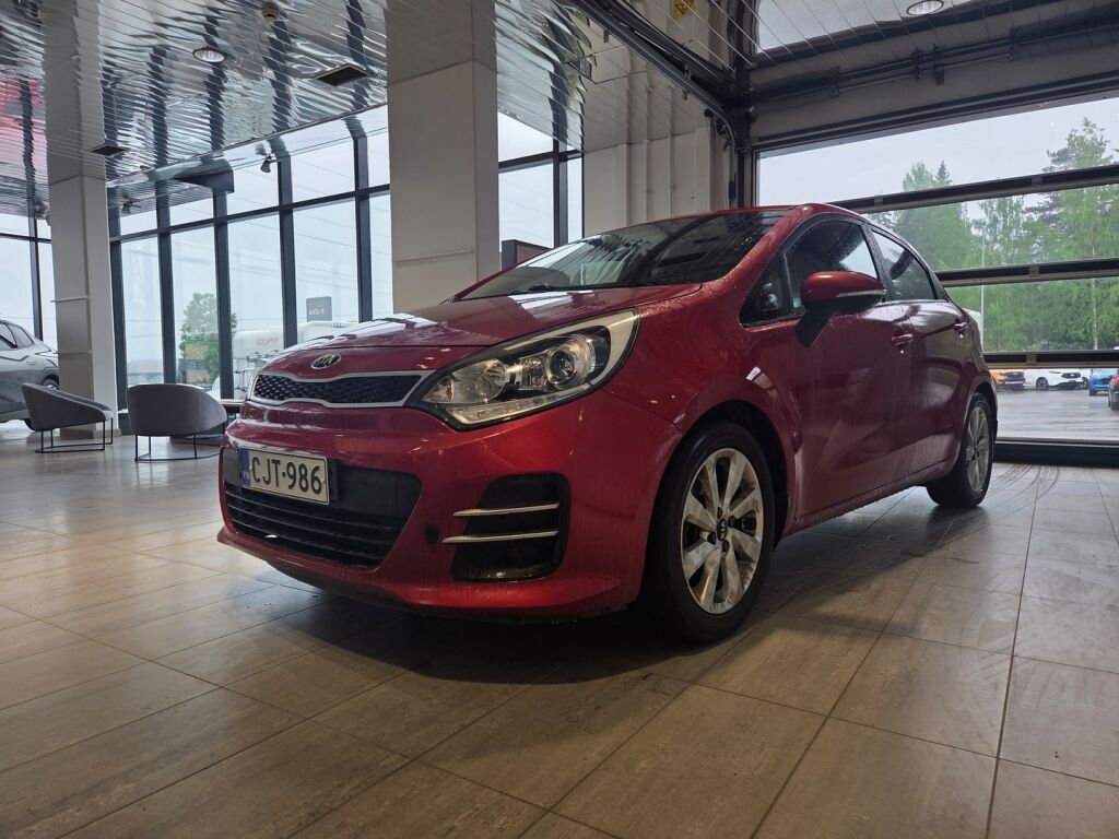 Kia Rio 2015 Punainen