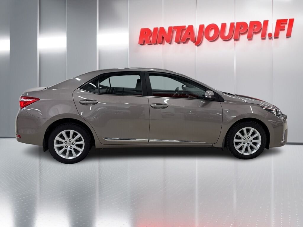 Toyota Corolla 2015 Ruskea (beige)