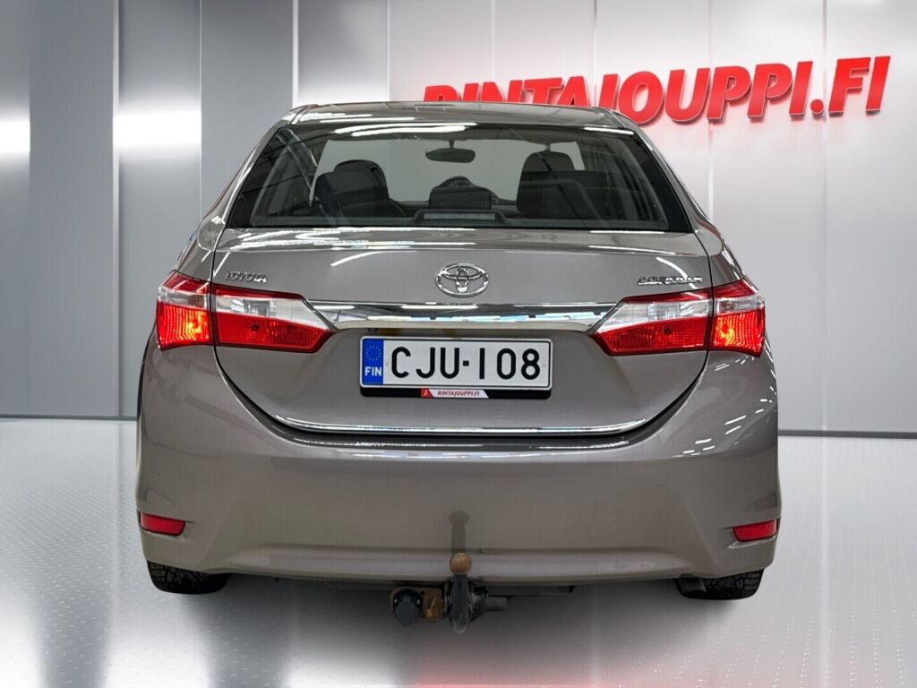 Toyota Corolla 2015 Ruskea (beige)