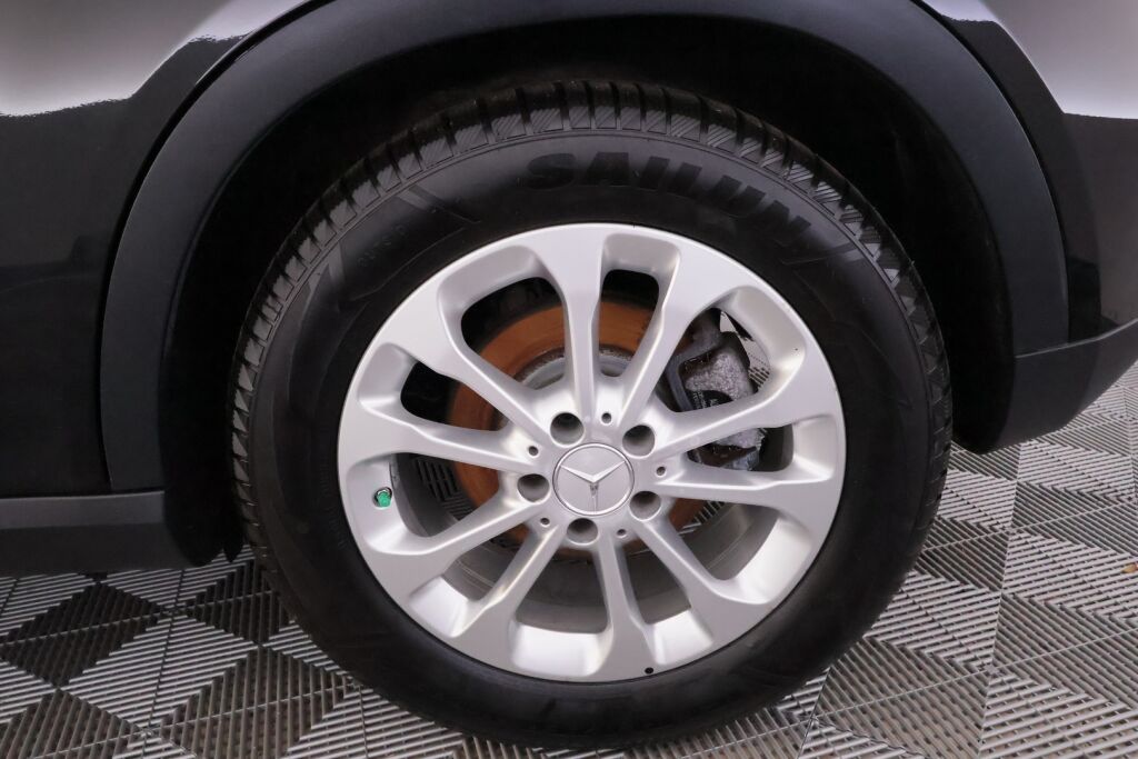 Mercedes-Benz GLA 2015 Musta