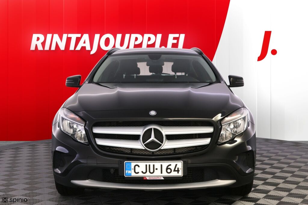 Mercedes-Benz GLA 2015 Musta