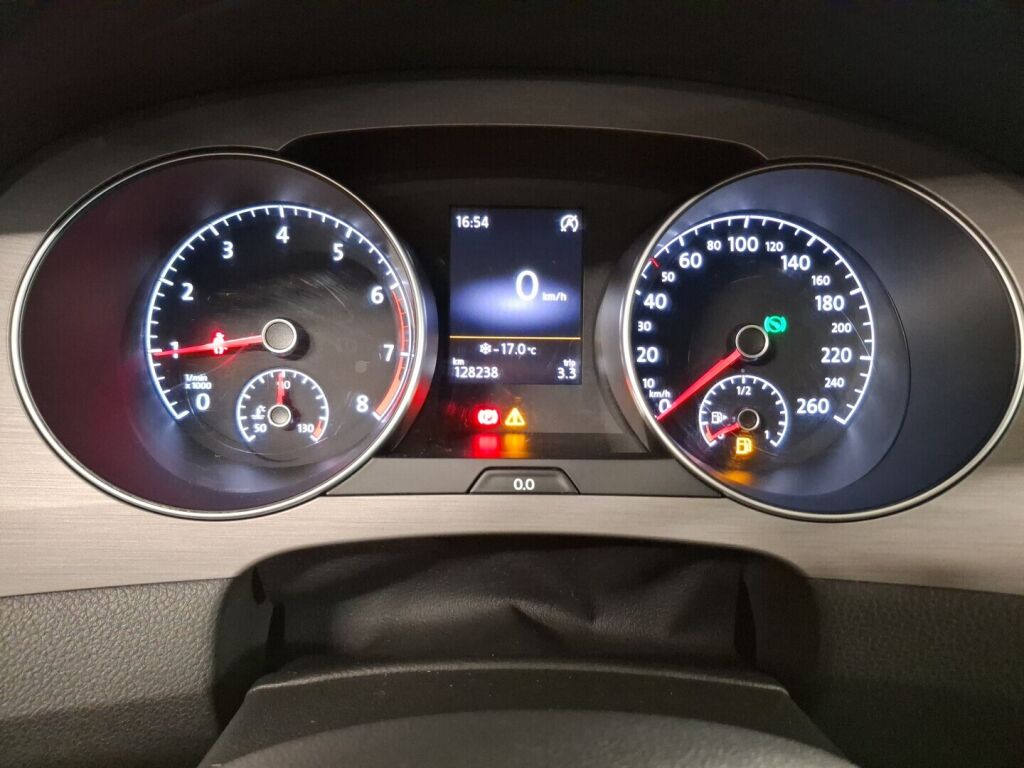 Volkswagen Golf Sportsvan 2015 Harmaa