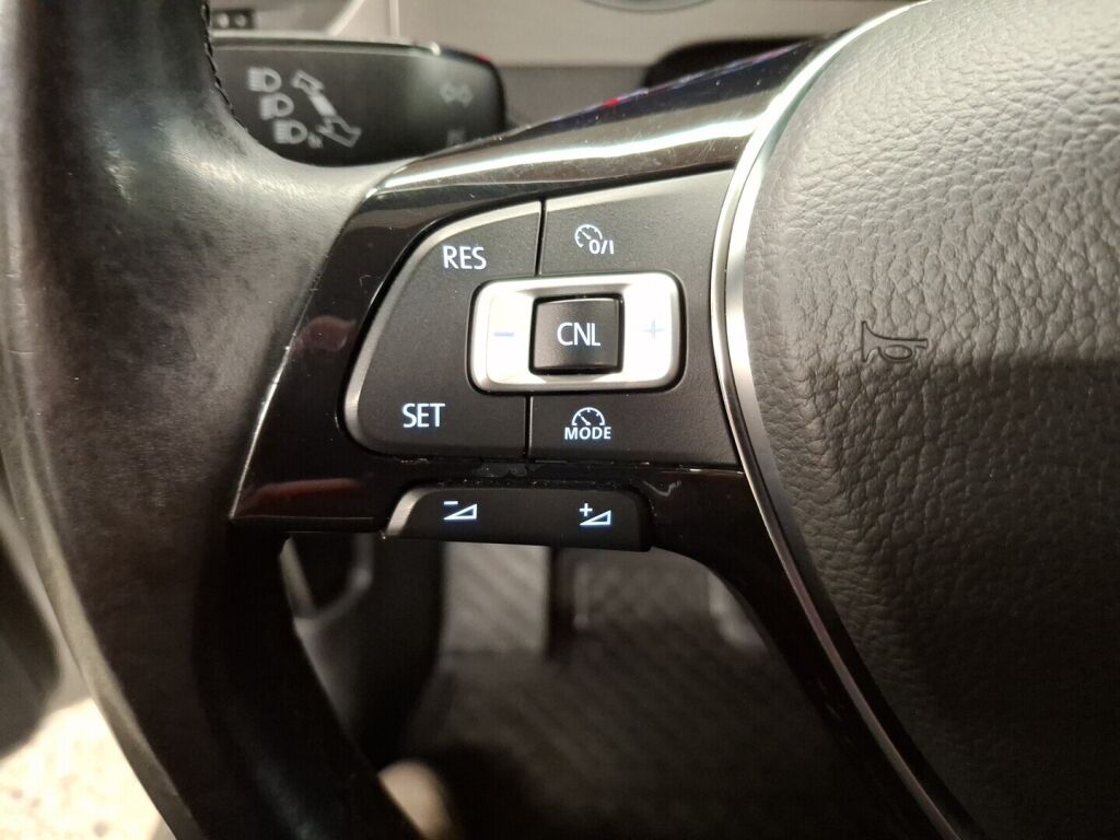 Volkswagen Golf Sportsvan 2015 Harmaa