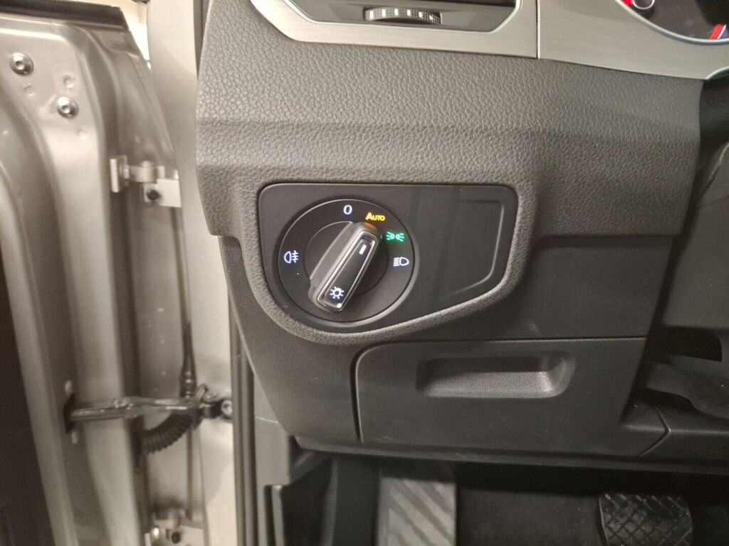 Volkswagen Golf Sportsvan 2015 Harmaa