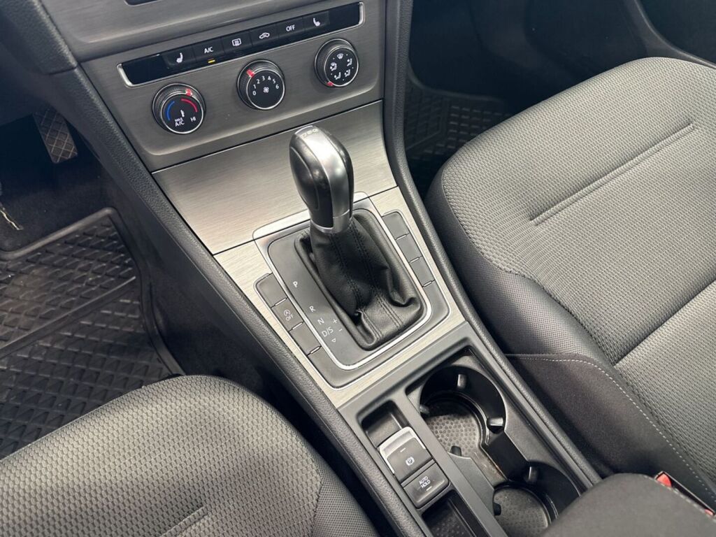 Volkswagen Golf 2015 Hopea