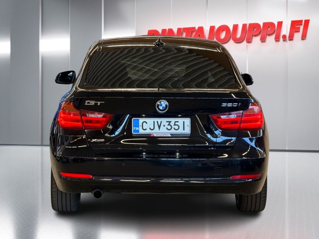 BMW 320 Gran Turismo 2015 Musta