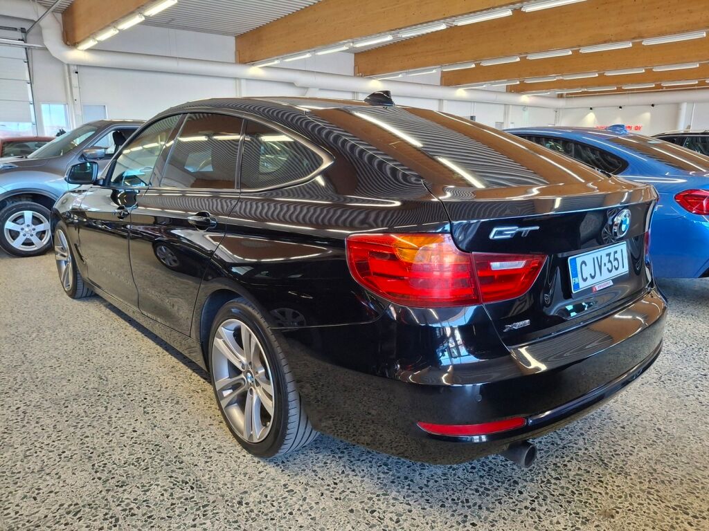 BMW 320 Gran Turismo 2015 Musta