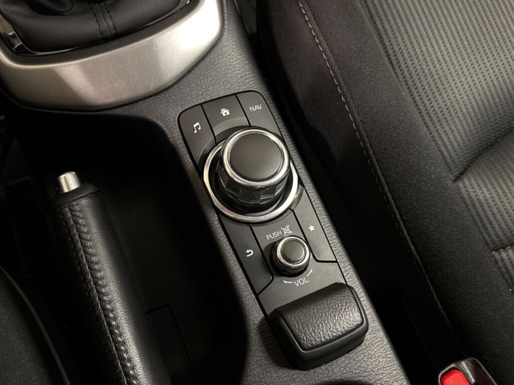 Mazda CX-3 2015 Metallinhohto Punainen