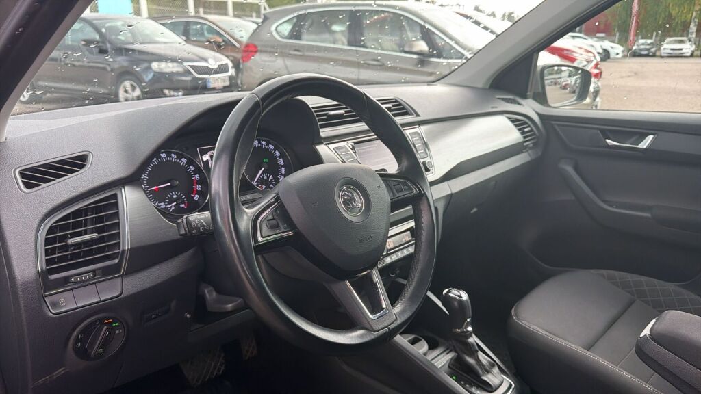 Skoda Fabia 2015 Ruskea (beige)