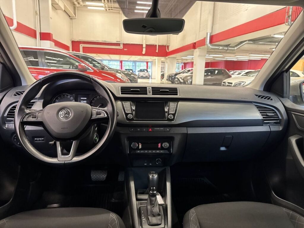 Skoda Fabia 2015 Ruskea (beige)