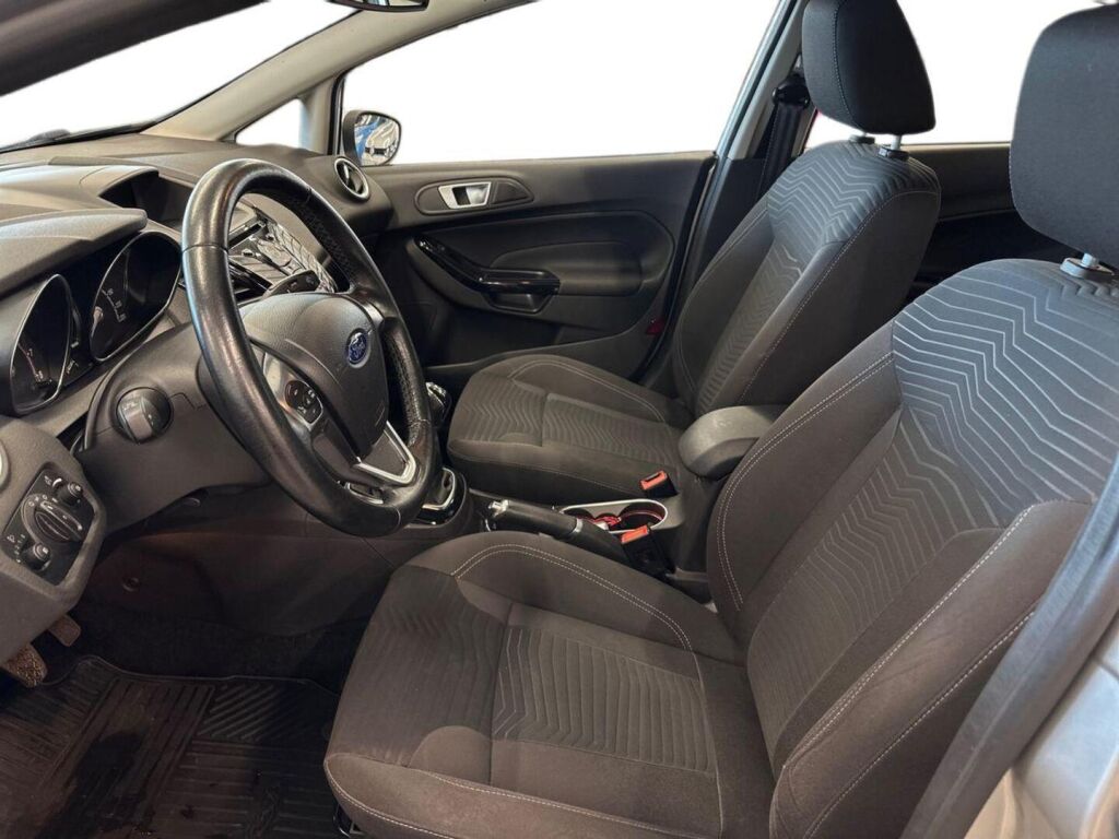 Ford Fiesta 2015 Harmaa