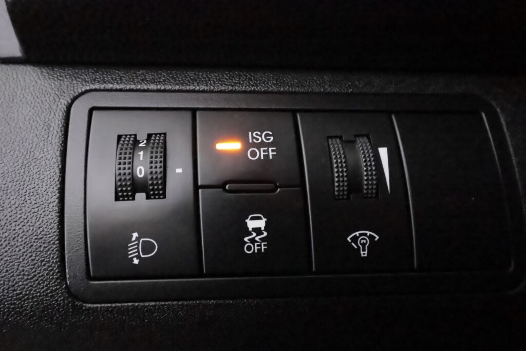 Kia Venga 2015 Punainen