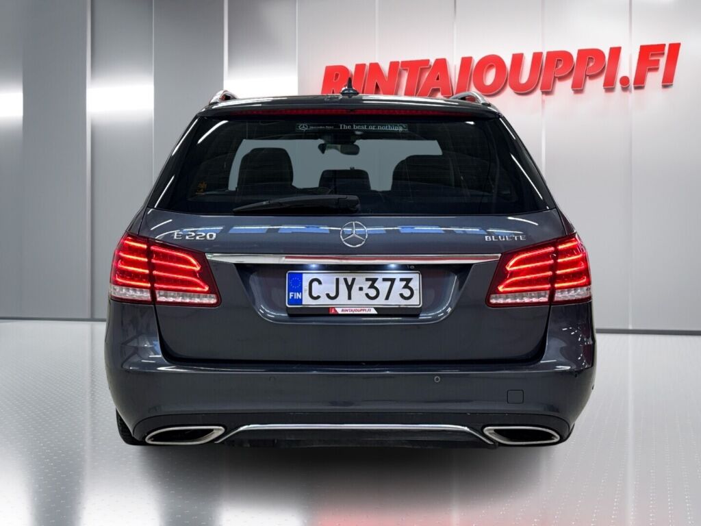 Mercedes-Benz E 2015 Harmaa