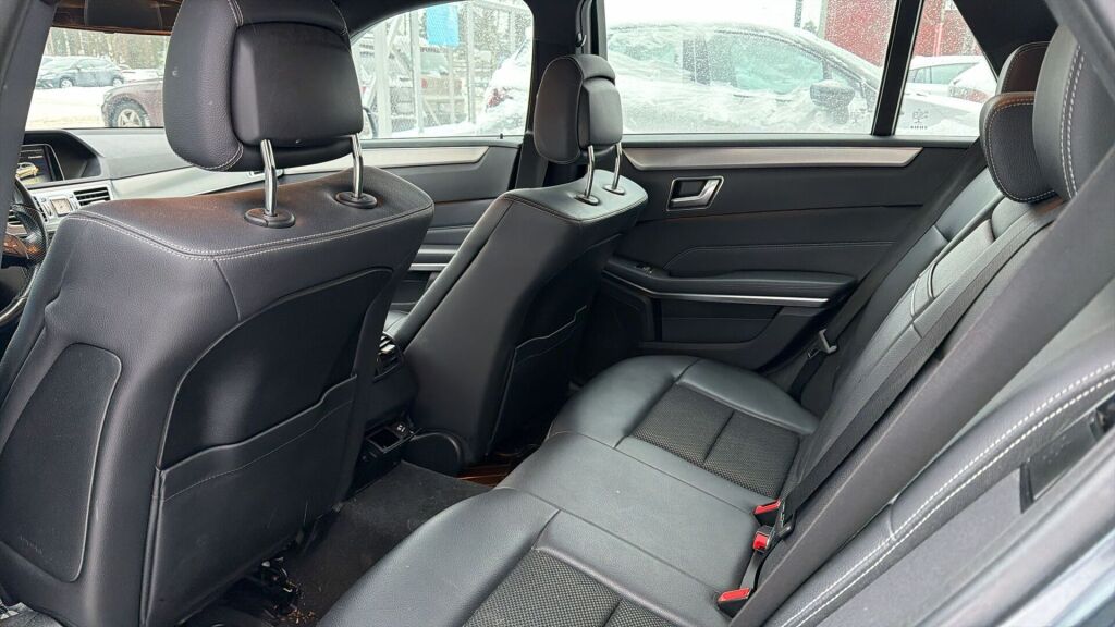 Mercedes-Benz E 2015 Harmaa