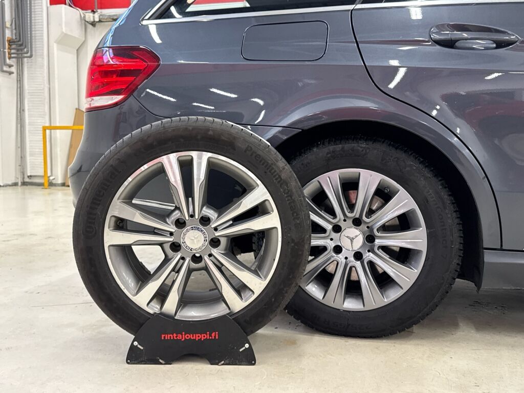 Mercedes-Benz E 2015 Harmaa