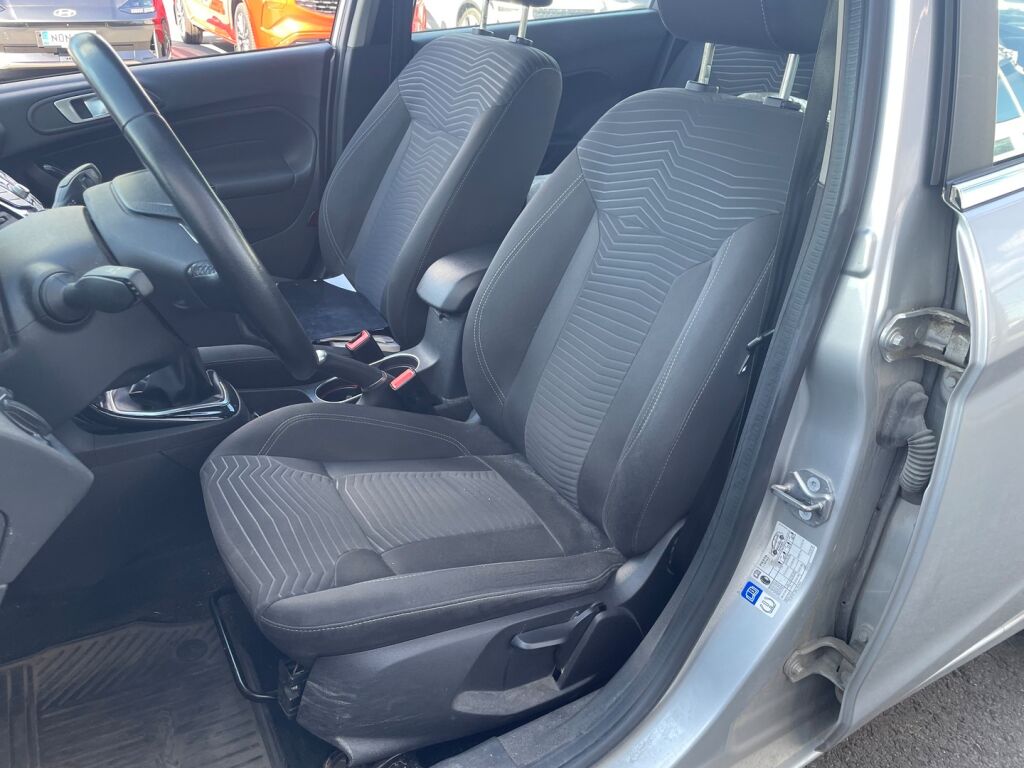 Ford Fiesta 2015 Harmaa