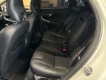 Volvo V40 2015 Valkoinen