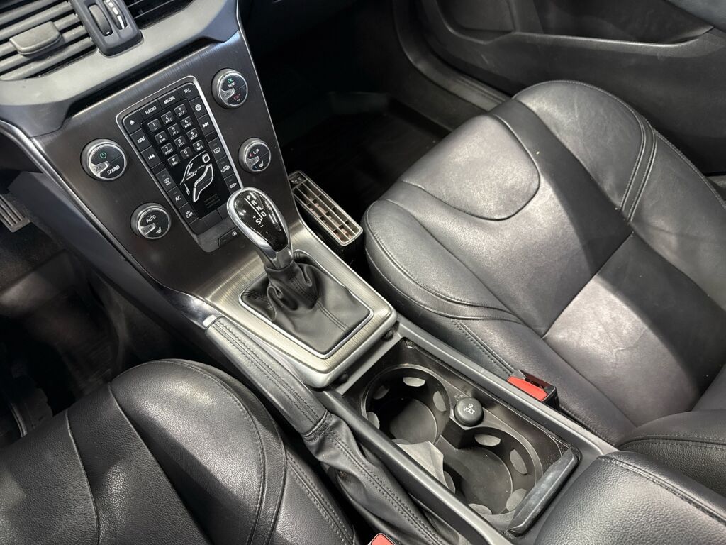 Volvo V40 2015 Valkoinen