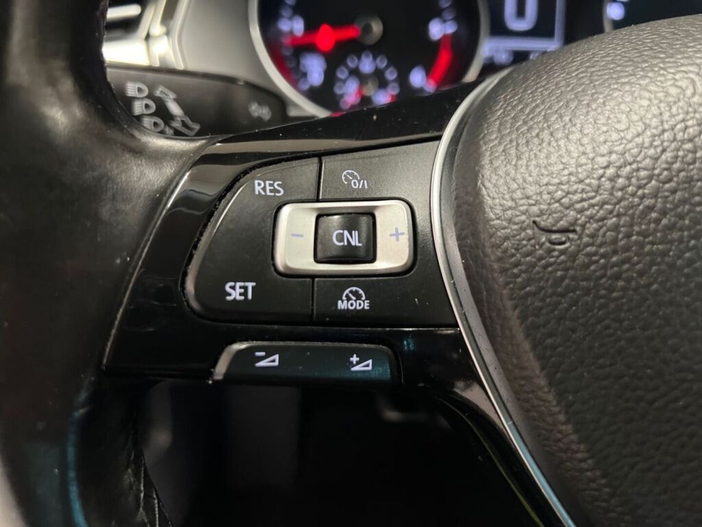 Volkswagen Passat 2015 Valkoinen