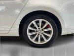Volkswagen Passat 2015 Valkoinen