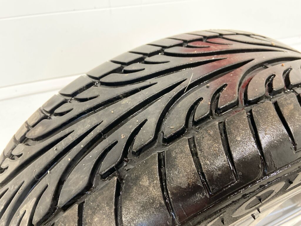 Ford Fiesta 2015 Punainen