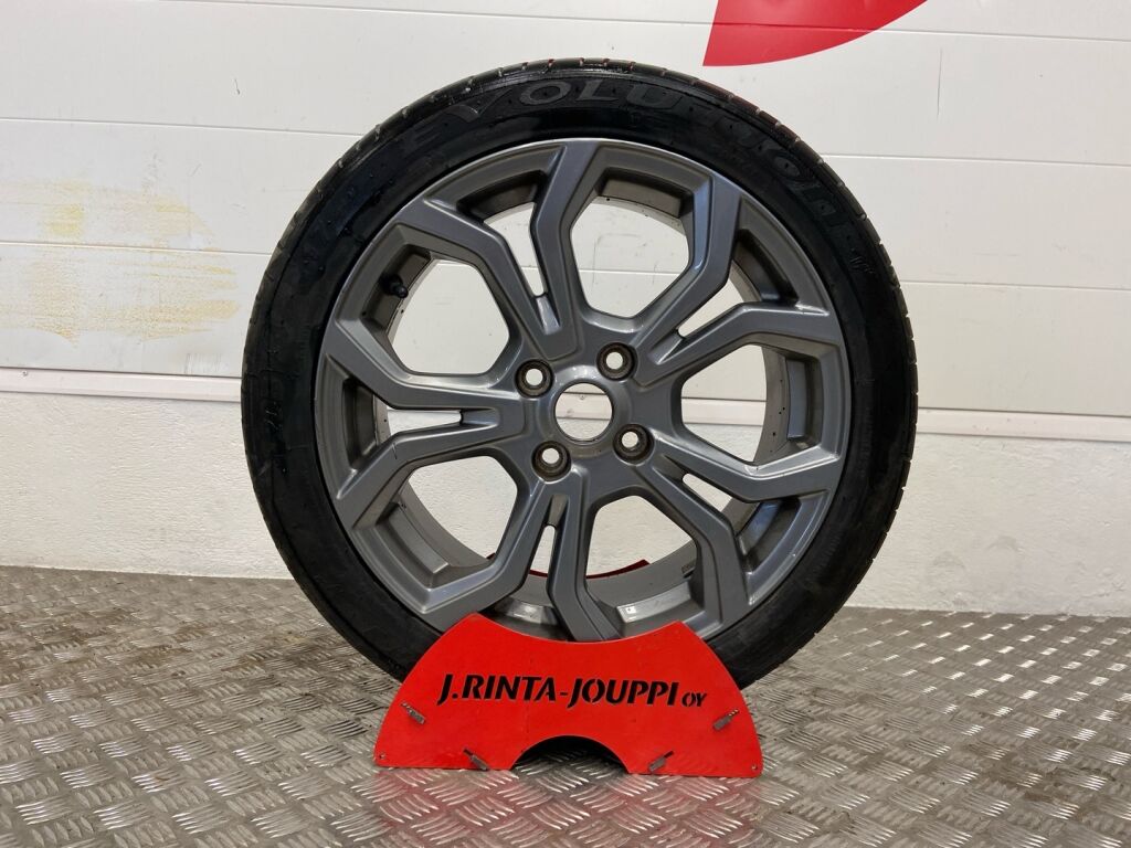 Ford Fiesta 2015 Punainen