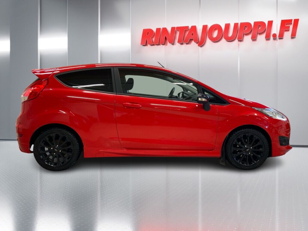 Ford Fiesta 2015 Punainen