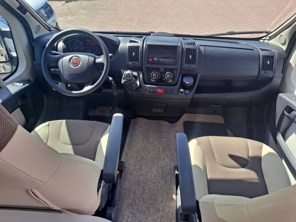 Adria Twin 600 SP ALDE 2015 Harmaa